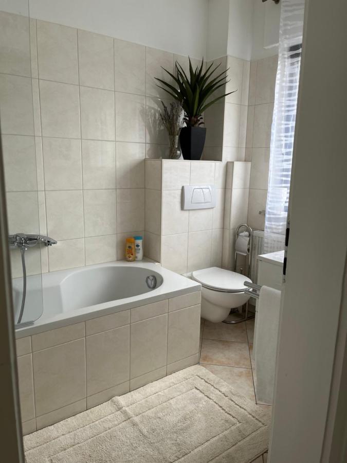 Korbstadt-Villa Rattan-Design Mit Balkon, Garten, Arbeitsplatz, Kueche Lichtenfels  Bagian luar foto